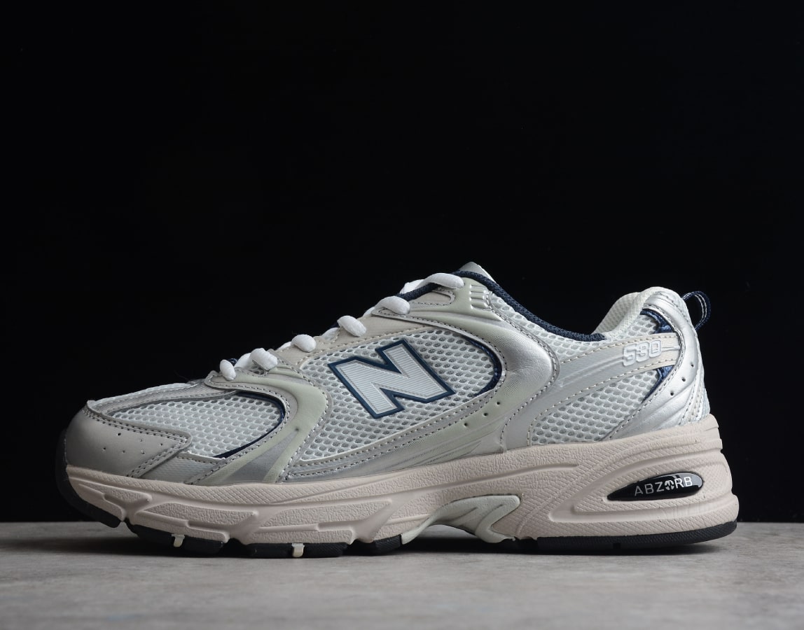 New Balance 530 [X. 11]